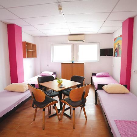 Hiljadnikov Apartments Stip Bagian luar foto