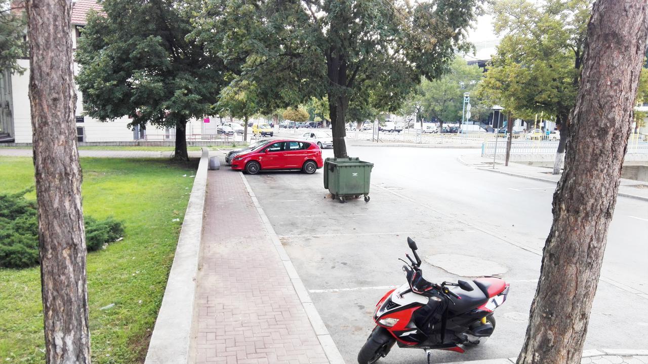 Hiljadnikov Apartments Stip Bagian luar foto
